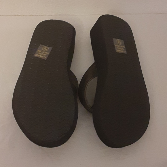 Soda Surf S Sandals - Picture 4 of 4